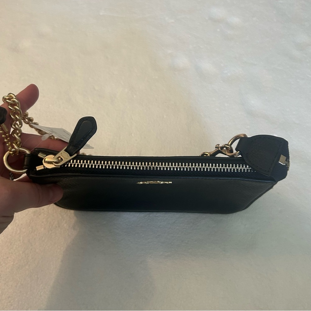 Coach NWT leveled leather large wristlet with chain clutch black gold - Picture 13 of 16